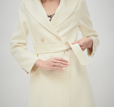 Metallic Clasp 100% Cashmere Coat with Flared Hem CA6031 - White