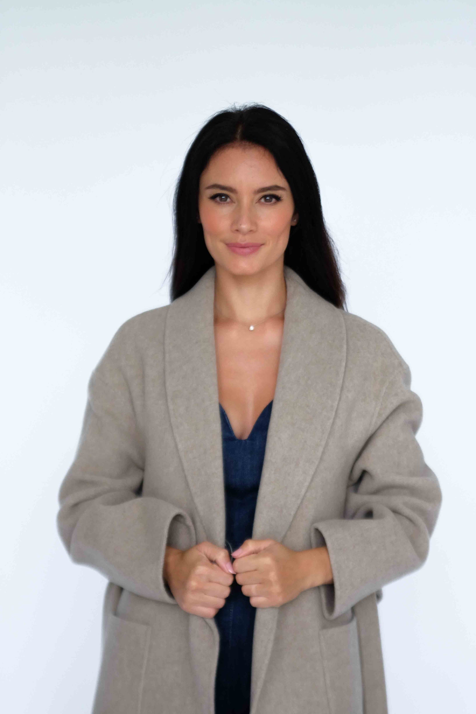 Natural Camel Bathrobe-Style Long Coat with Belt, 100% Cashmere HY22W6 SHESPOKE COUTURE Natural Camel Bathrobe-Style Long Coat with Belt, 100% Cashmere HY22W6 SHESPOKE COUTURE